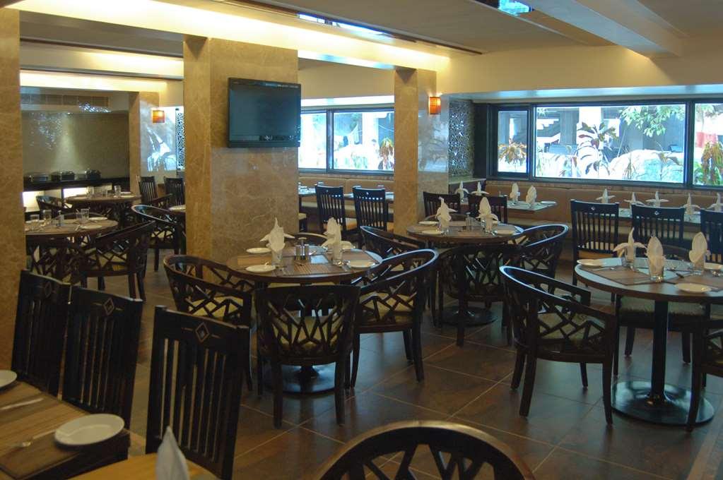 Comfort Inn President Near Ahmedabad Junction Station Restaurante foto