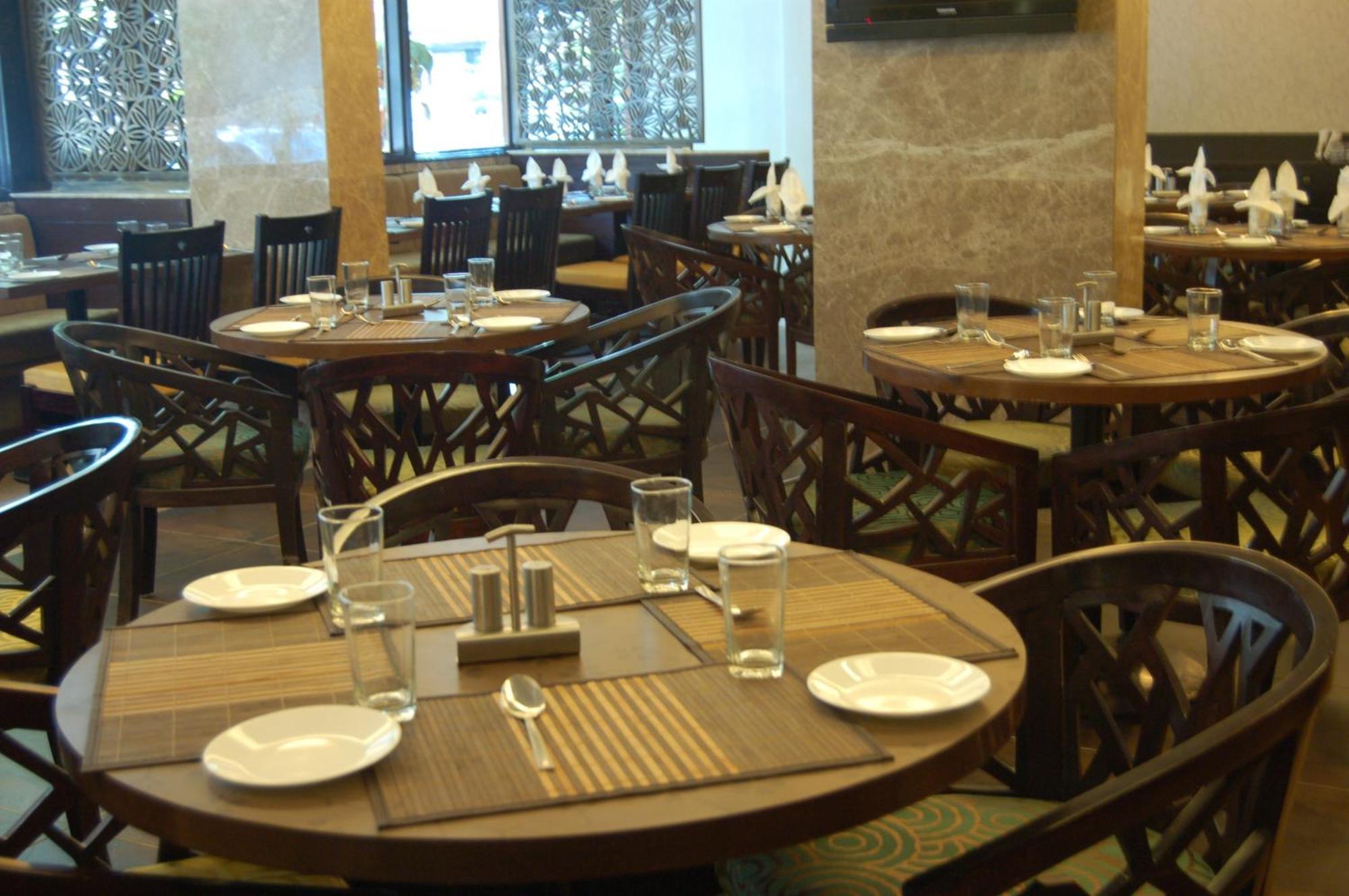 Comfort Inn President Near Ahmedabad Junction Station Exterior foto