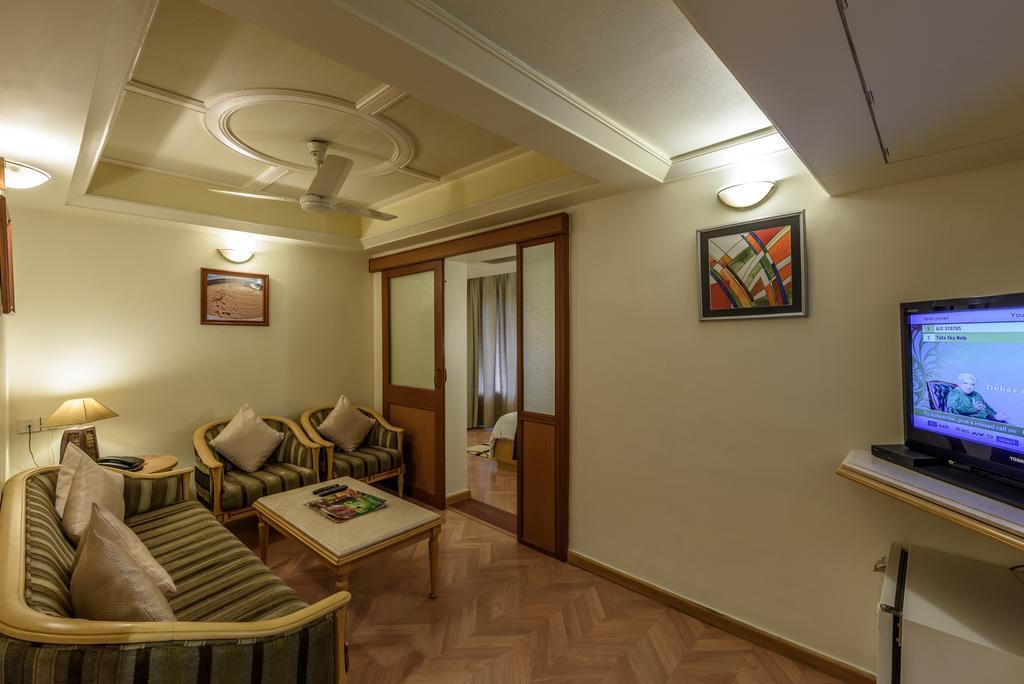 Comfort Inn President Near Ahmedabad Junction Station Exterior foto